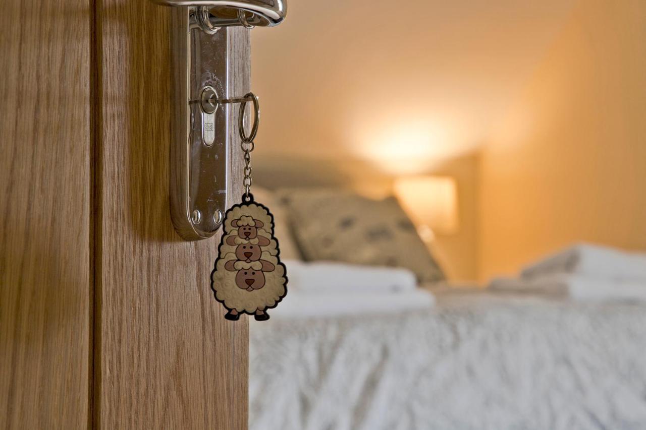 Moorland View Farm B&B Oakamoor Bagian luar foto